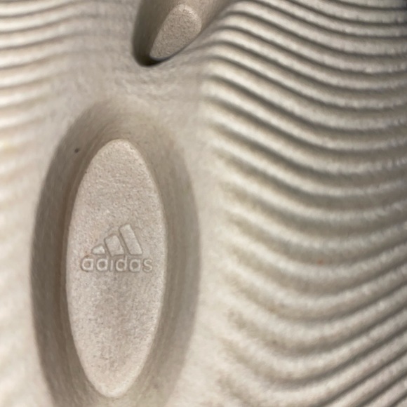 Yeezy Foam Runners - Picture 4 of 4